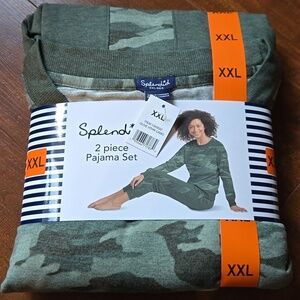 Splendid 2 Piece Pajama Set